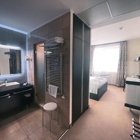 Hotel Czinege & Etterem Koka Екстериор снимка