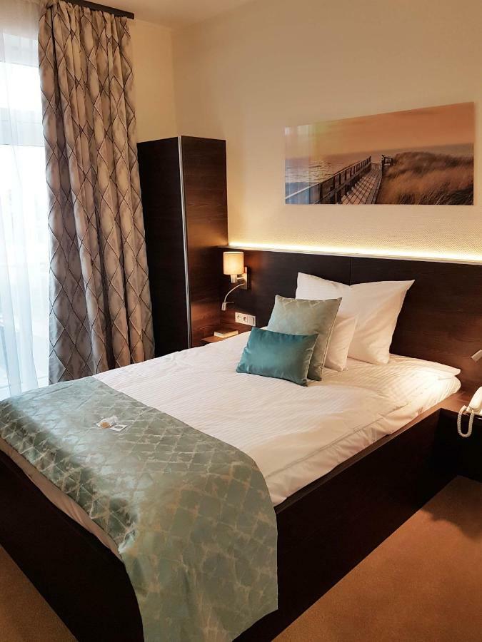 Hotel Czinege & Etterem Koka Екстериор снимка